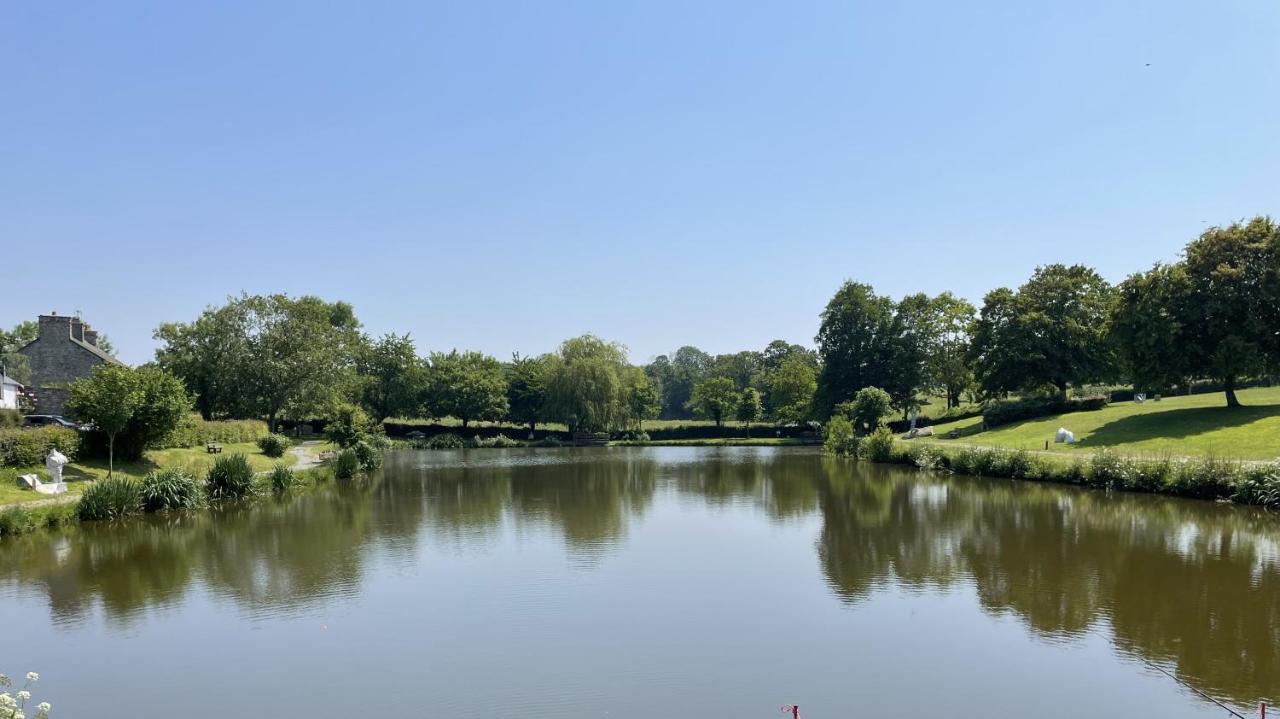 Вилла Le Courtil Cerisy-la-Foret Экстерьер фото